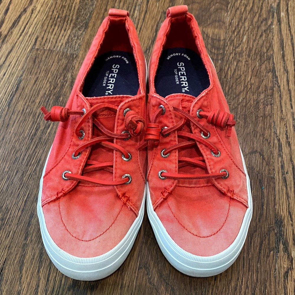 Sperry Crest Vibe